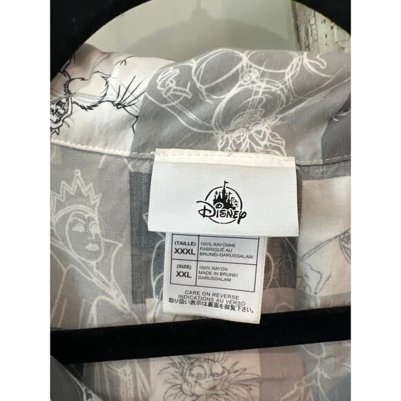 Disney size XXL men’s button down Villans shirt - Picture 3 of 3
